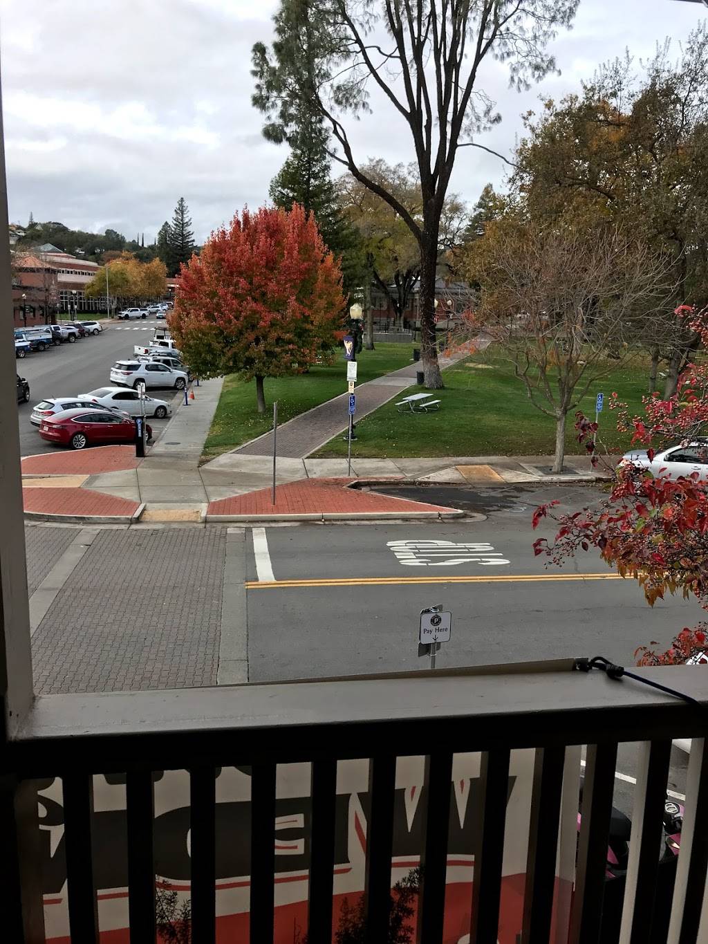 Sweet Lew’s | restaurant | 1108 Pine St, Paso Robles, CA 93446, USA | 8053692901 OR +1 805-369-2901