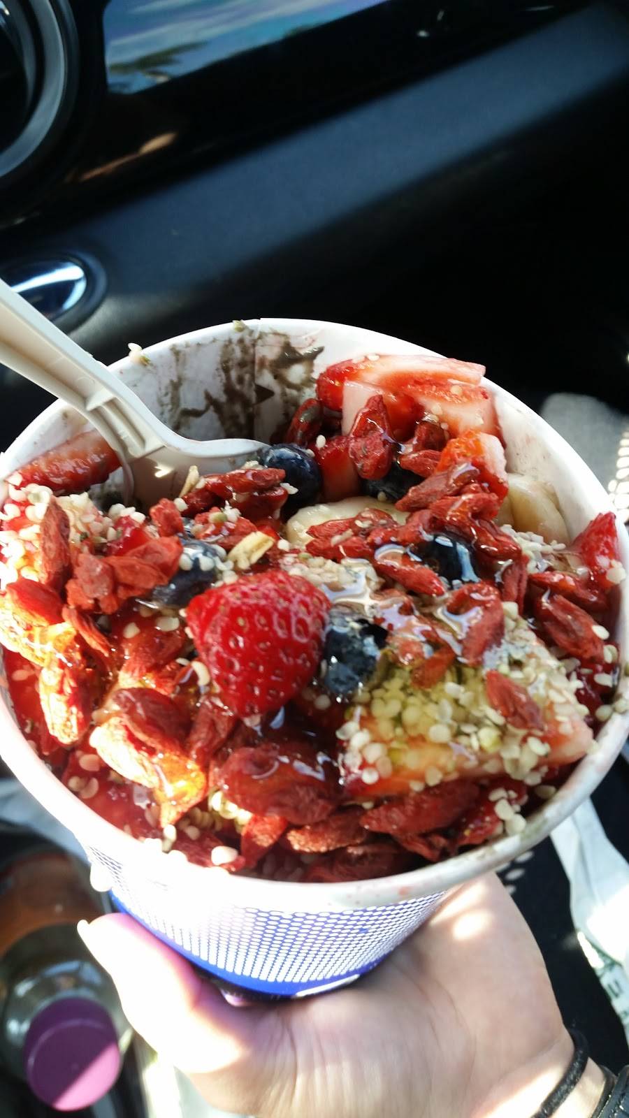 Backyard Bowls | restaurant | Shopping Center, 5668 Calle Real, Goleta, CA 93117, USA | 8057702730 OR +1 805-770-2730