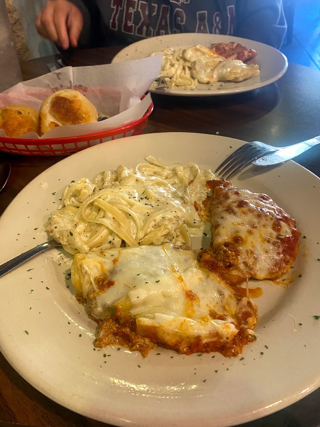 Joe’s Italian Restaurant | restaurant | 103 W Commerce St, Brady, TX 76825, USA | 3255970399 OR +1 325-597-0399