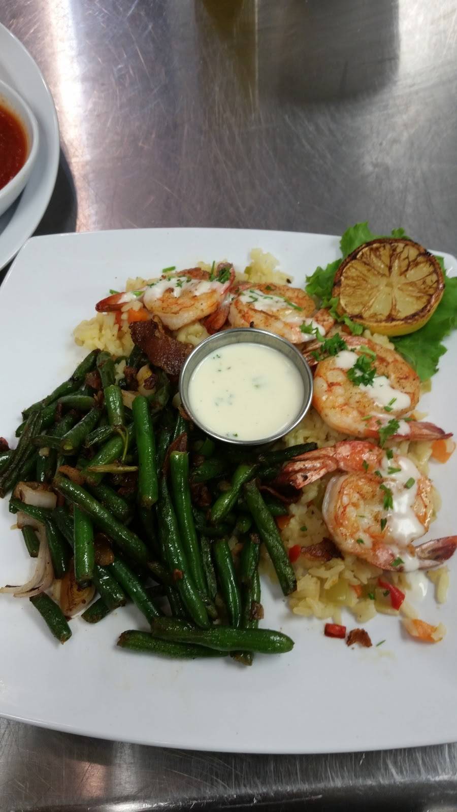 Legends Sports Grill | restaurant | 6011 W Main St b106, League City, TX 77573, USA | 8329323974 OR +1 832-932-3974