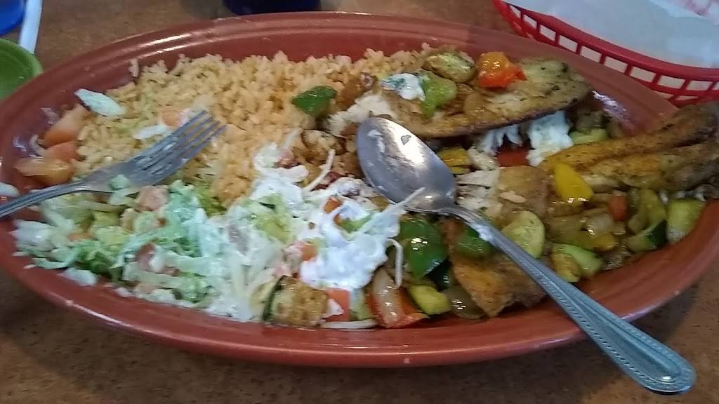 Rancho Nuevo | restaurant | 811 N Main St, Canton, IL 61520, USA | 3096495255 OR +1 309-649-5255