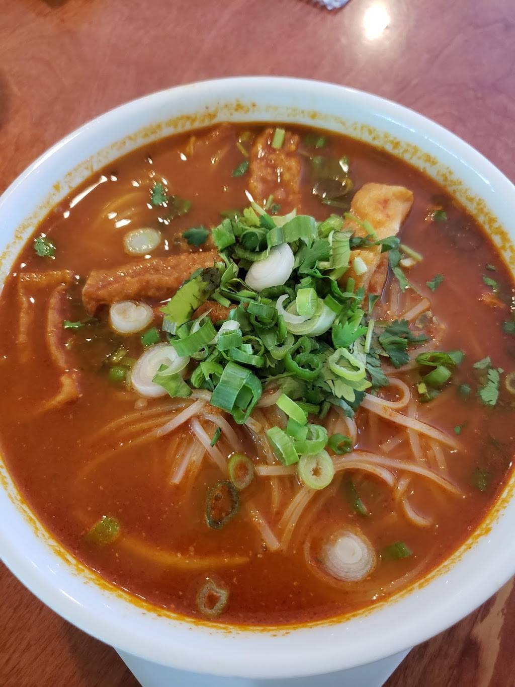 Daw Kun Thai | restaurant | 2626 Brown Ave, Manchester, NH 03103, USA | 6032320699 OR +1 603-232-0699