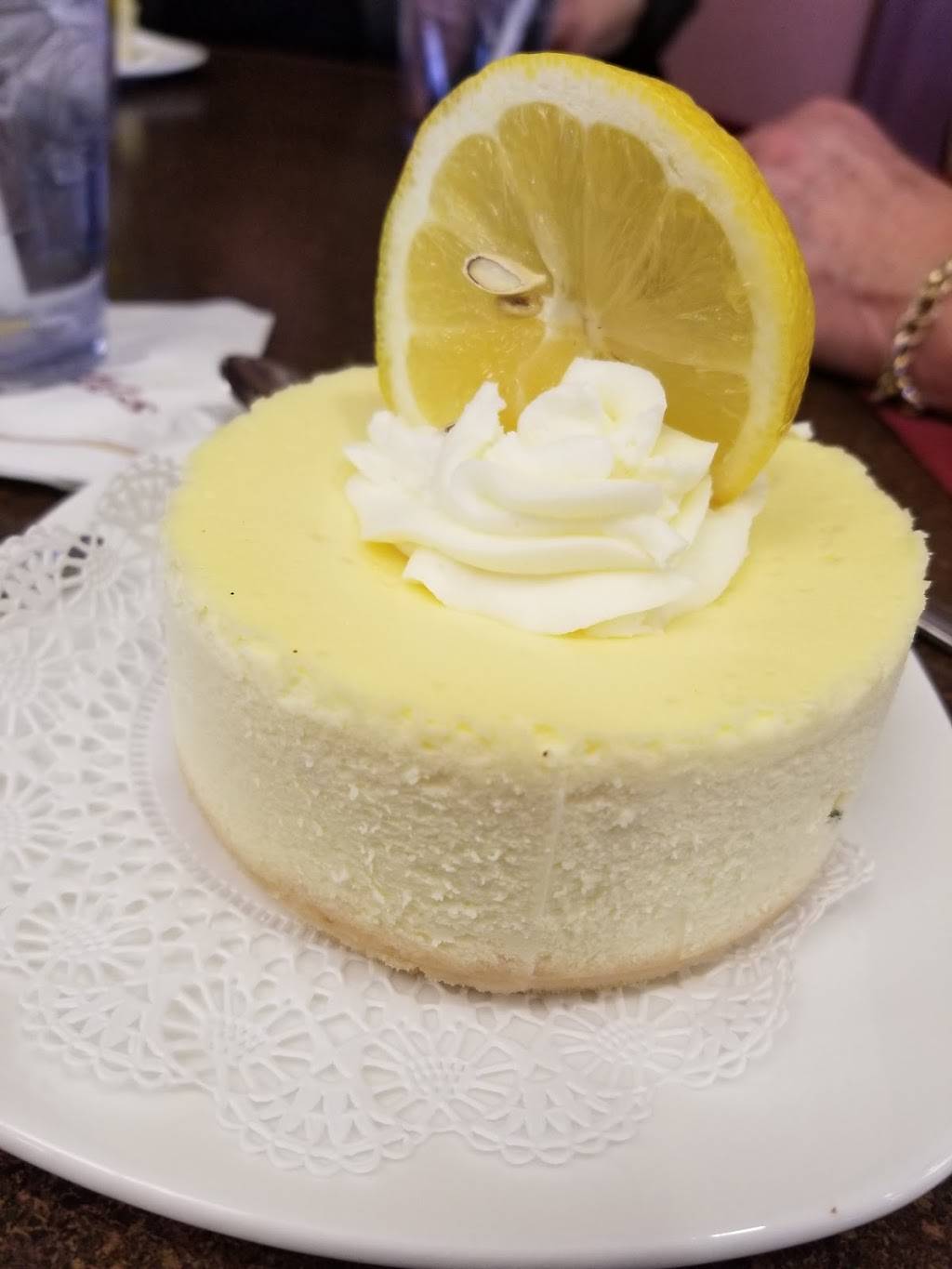 Virtues | restaurant | 525 E Market St, Akron, OH 44304, USA | 3303757444 OR +1 330-375-7444