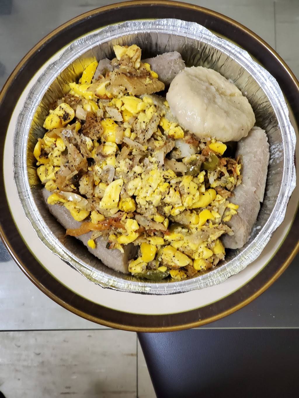 Paulette & Dannys Jamaican Restaurant | restaurant | 2119 Grand Concourse, The Bronx, NY 10453, USA | 7187086729 OR +1 718-708-6729