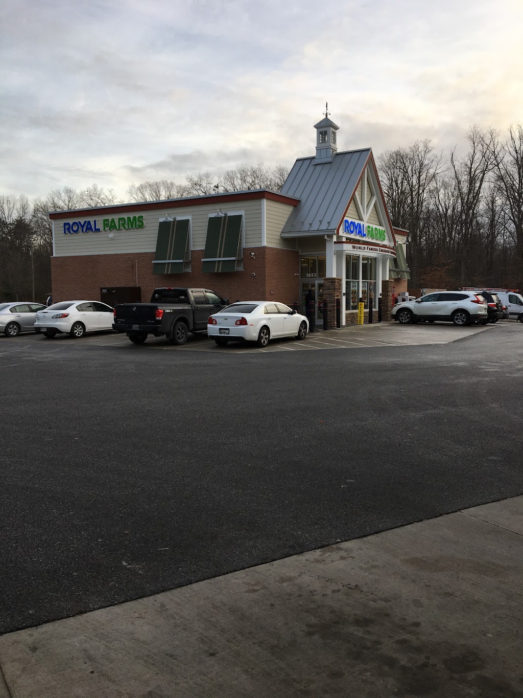 Royal Farms | meal takeaway | 2620 Mountain Rd, Joppatowne, MD 21085, USA | 4106980123 OR +1 410-698-0123