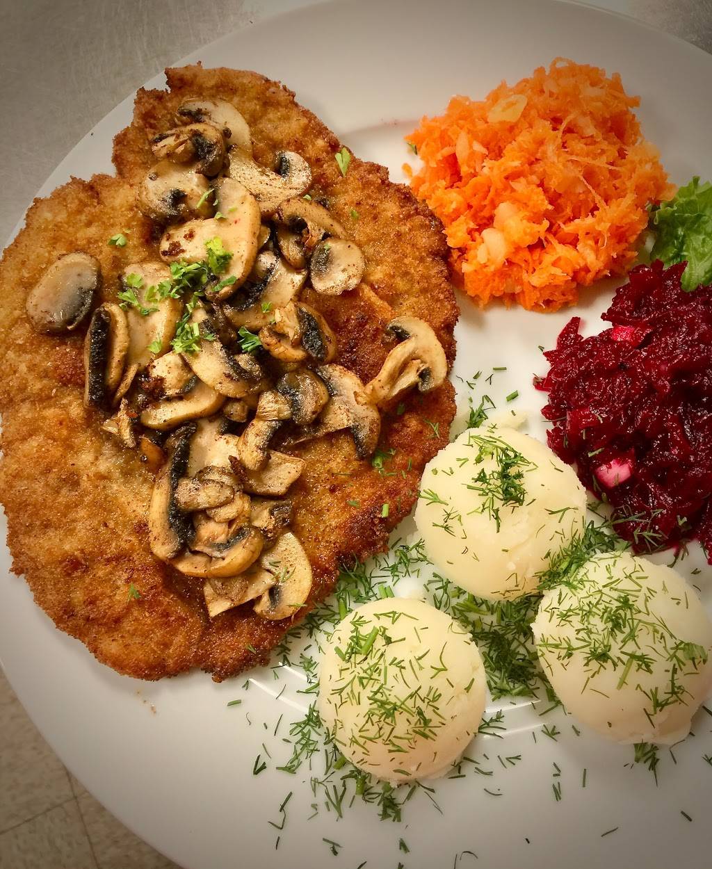 SMAK-TAK! Polish Restaurant | restaurant | 5961 N Elston Ave, Chicago, IL 60646, USA | 7737631123 OR +1 773-763-1123