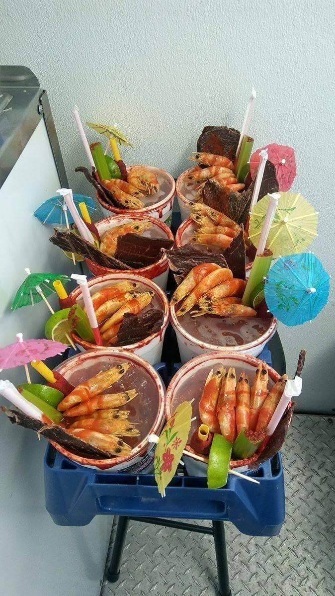 Clamatos Delicias | restaurant | 4098 N 35th Ave, Phoenix, AZ 85017, USA | 6024594955 OR +1 602-459-4955