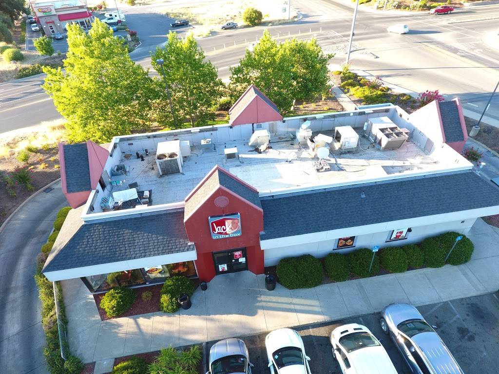 Jack in the Box | restaurant | 15945 Dam Rd, Clearlake, CA 95422, USA | 7079944387 OR +1 707-994-4387