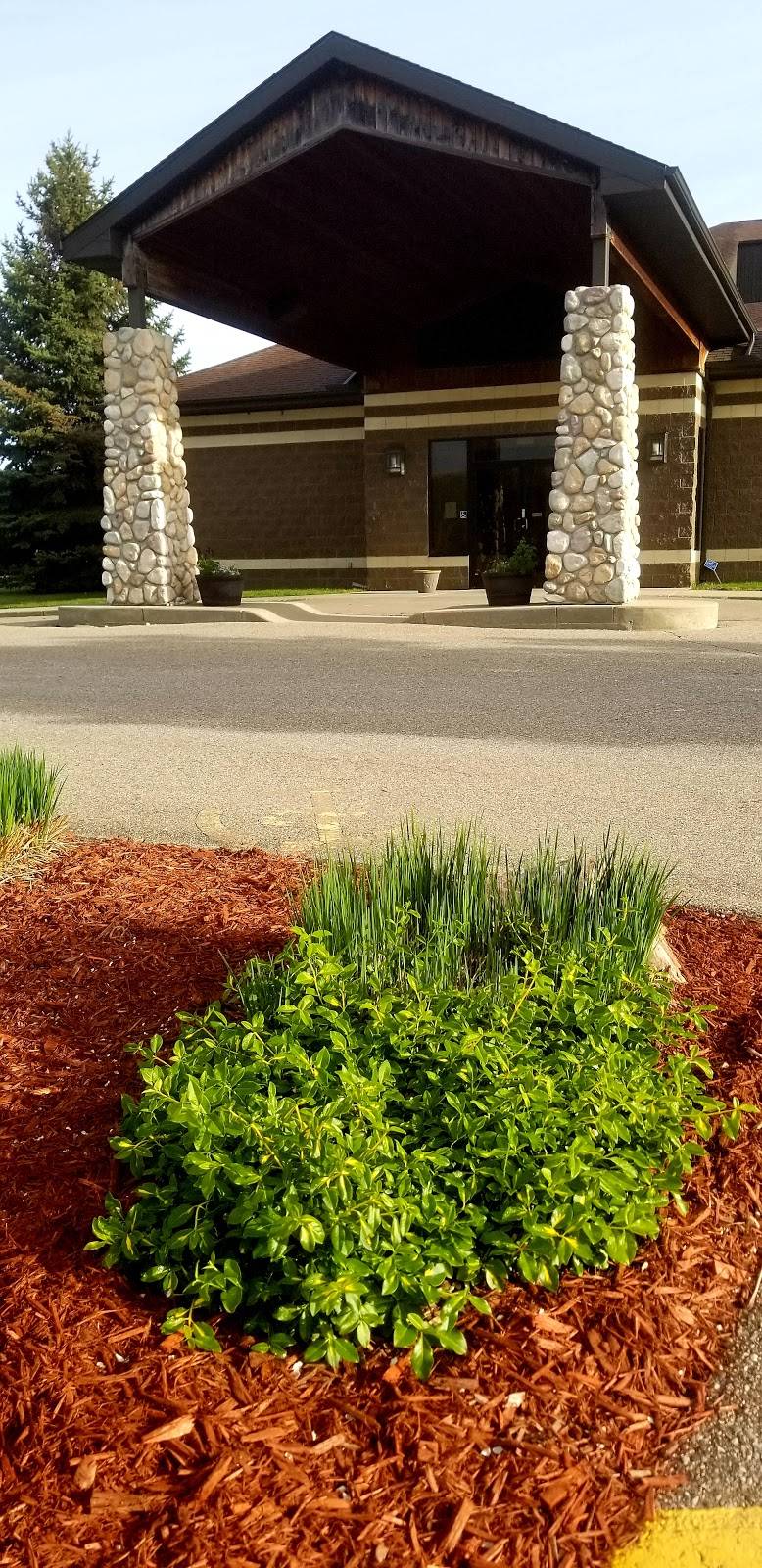 Flint Elks Lodge 222 | restaurant | 7177 E Maple Ave, Grand Blanc, MI 48439, USA | 8107439470 OR +1 810-743-9470