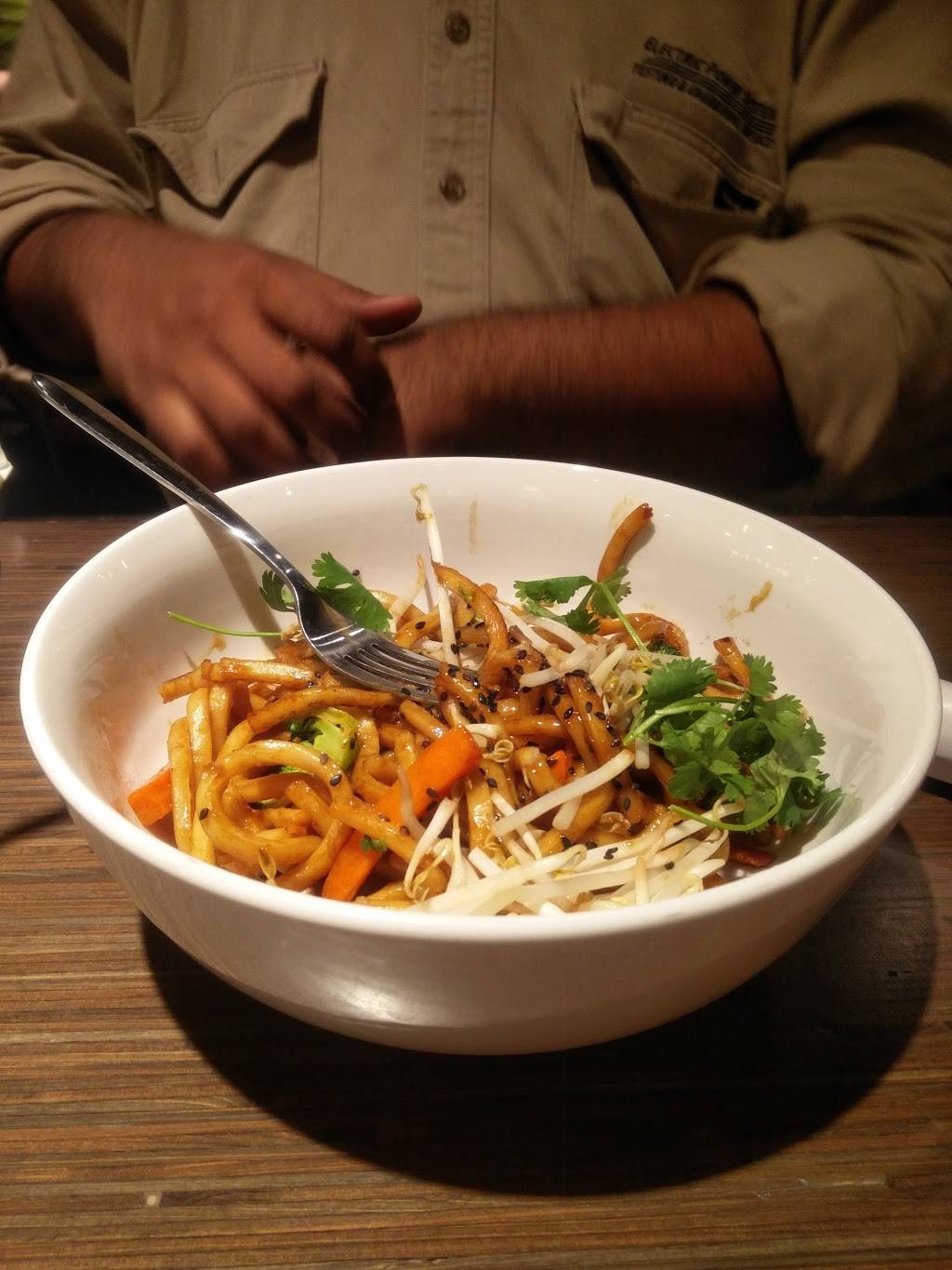 Noodles and Company | restaurant | 2000 E Rio Salado Pkwy, Tempe, AZ 85281, USA | 4809213500 OR +1 480-921-3500