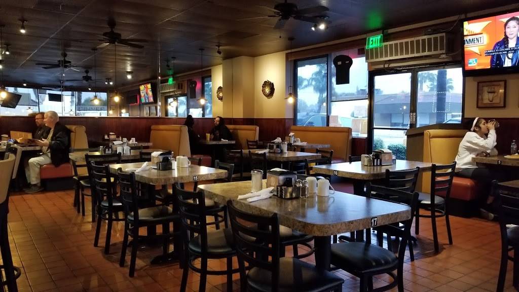 Flors Diner | restaurant | 821 W Valley Blvd, Colton, CA 92324, USA | 9092224813 OR +1 909-222-4813