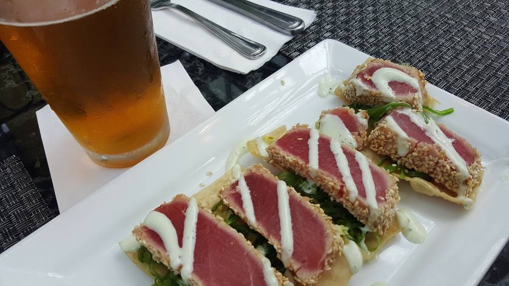 Luxe Burger Bar | restaurant | 1200 W Columbus Ave, Springfield, MA 01105, USA | 4137855893 OR +1 413-785-5893