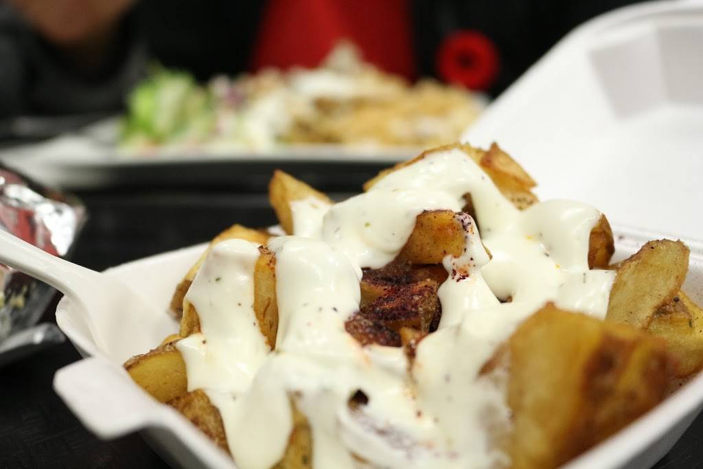Qs Shawarma | restaurant | 1075 Martin Grove Rd, Etobicoke, ON M9W 4W6, Canada | 4162407712 OR +1 416-240-7712