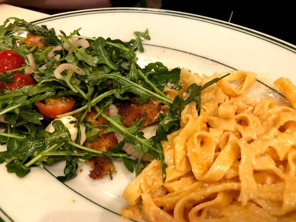 Mandolas Italian Kitchen | restaurant | 12100 W Parmer Ln ste 200, Cedar Park, TX 78613, USA | 5128791450 OR +1 512-879-1450