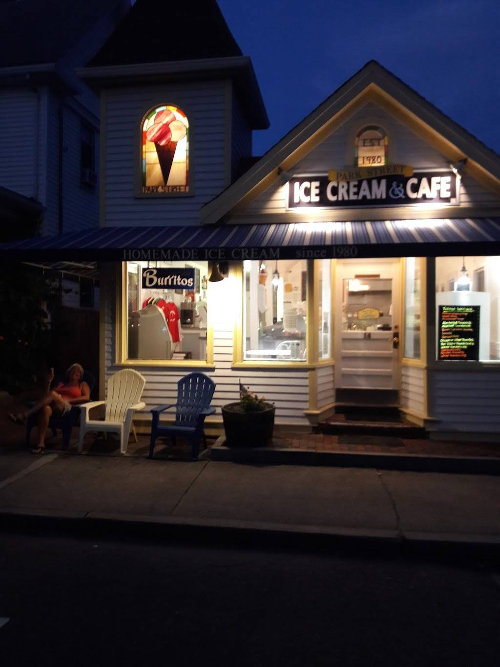 Park St. Ice Cream Shoppe & Cafe | restaurant | 14 Park St, Natick, MA 01760, USA | 5086558113 OR +1 508-655-8113