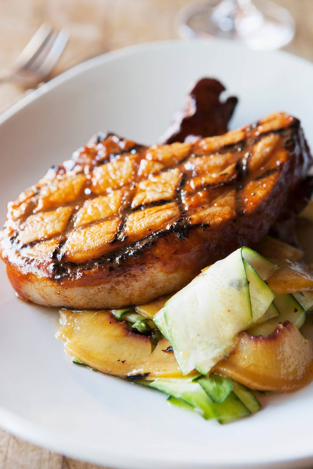 Corners Tavern | restaurant | 1342 Broadway Plaza, Walnut Creek, CA 94596, USA | 9259488711 OR +1 925-948-8711