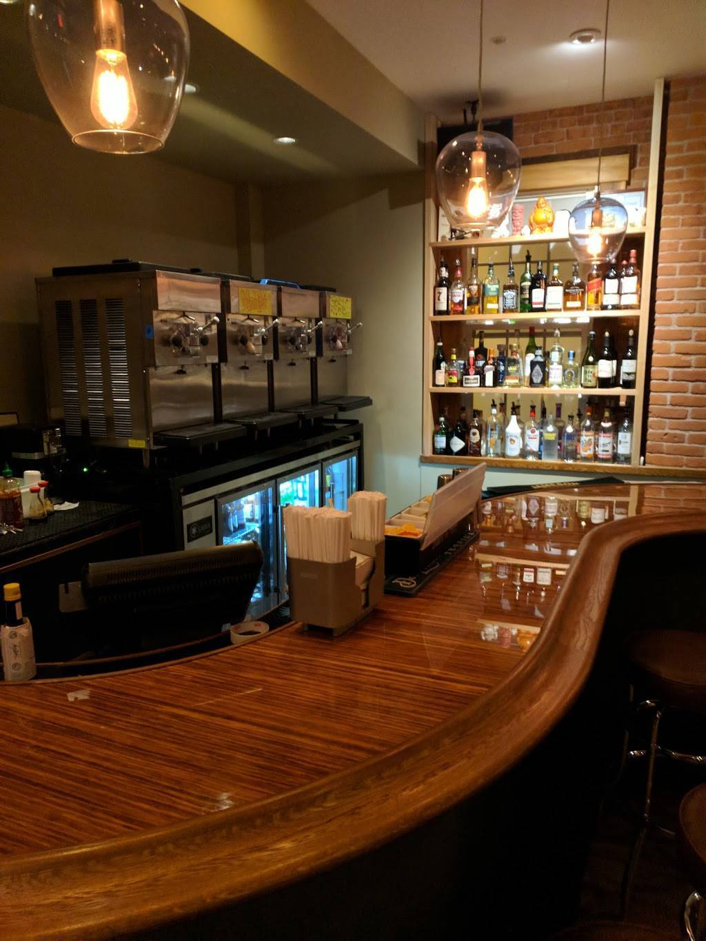 Lanai | restaurant | 295 Alexander St, Rochester, NY 14607, USA | 5852623060 OR +1 585-262-3060