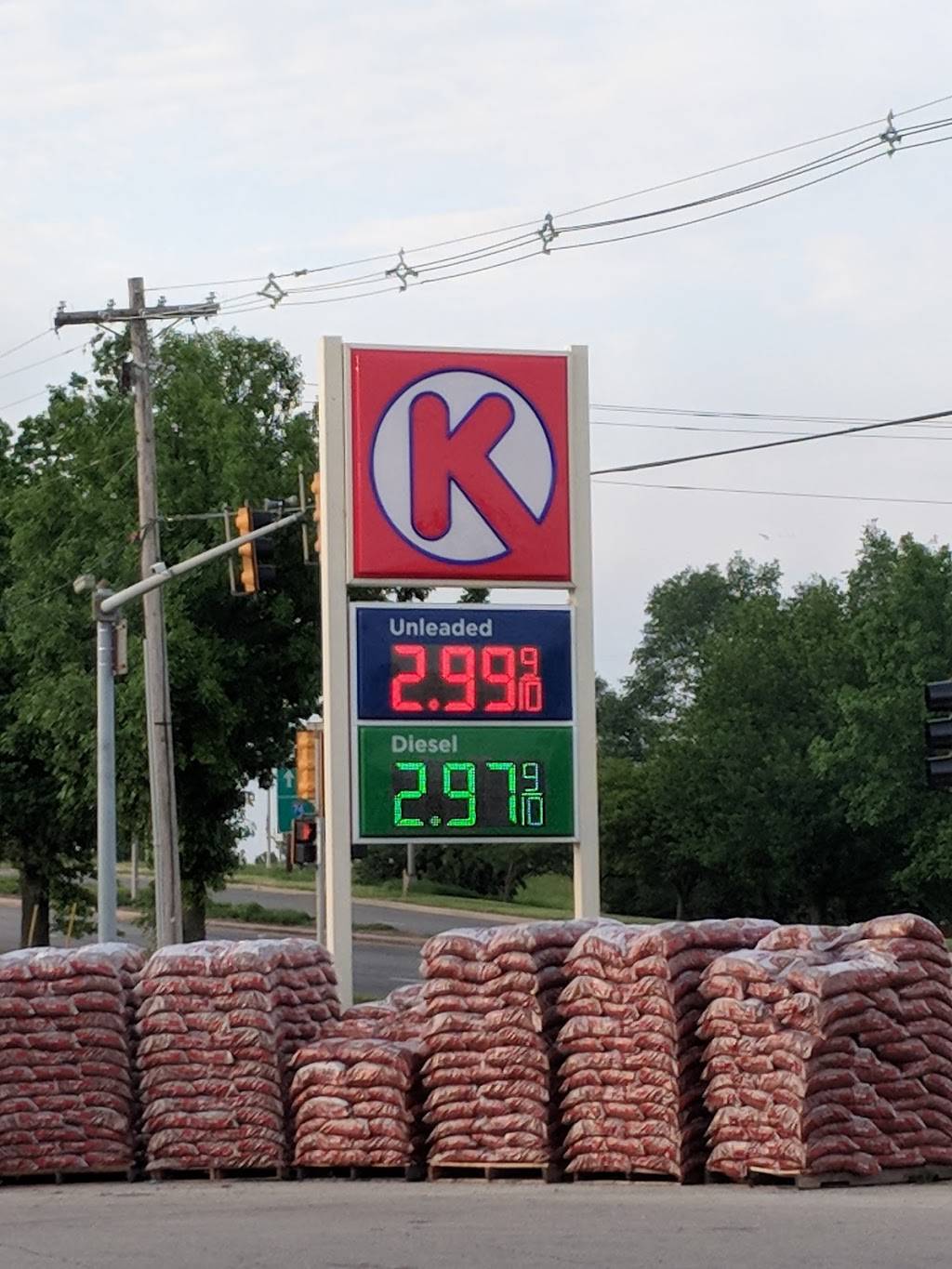 Circle K | meal takeaway | 2011 N Lincoln Ave, Urbana, IL 61801, USA | 2173650252 OR +1 217-365-0252