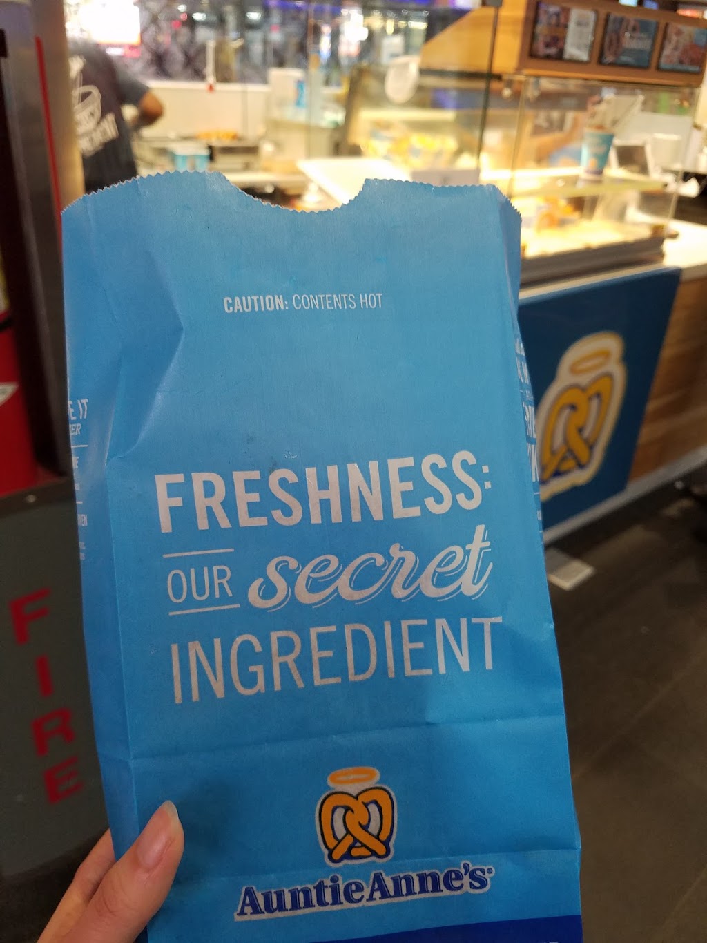 Auntie Annes | restaurant | 200 Broadway, New York, NY 10038, USA | 2125663500 OR +1 212-566-3500