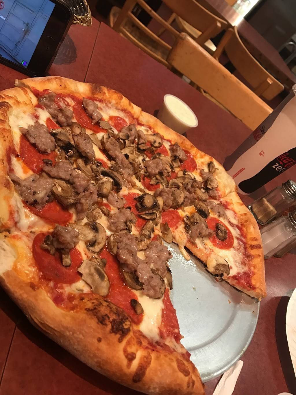 Pizza Zone | restaurant | 555 Beach St, San Francisco, CA 94133, USA | 4155673244 OR +1 415-567-3244