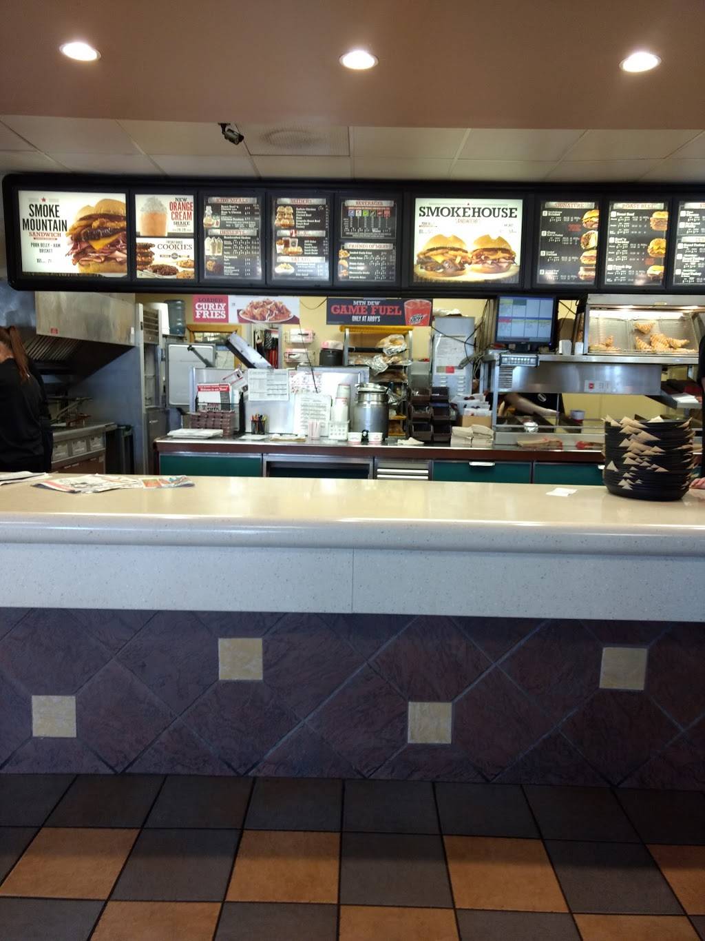 Arbys | restaurant | 1333 Edgewood Rd SW, Cedar Rapids, IA 52404, USA | 3193665357 OR +1 319-366-5357