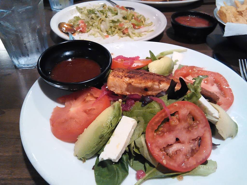 Little Hacienda | restaurant | 9 Downing St, Hollister, MO 65672, USA | 4173379491 OR +1 417-337-9491