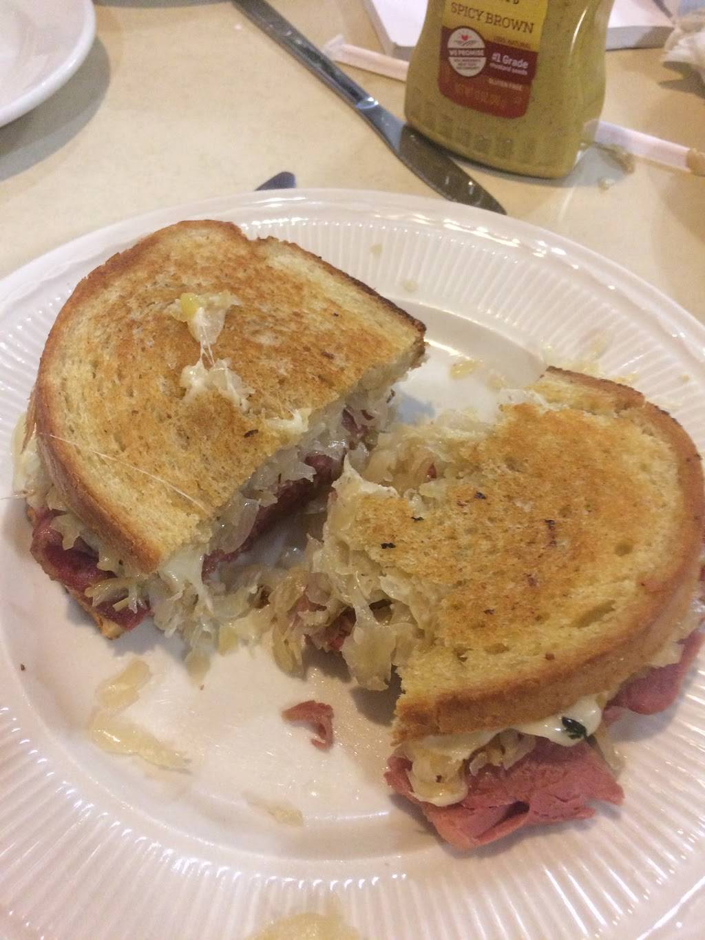 Spiros | restaurant | 2103 Avenue U, Brooklyn, NY 11229, USA | 7188919843 OR +1 718-891-9843