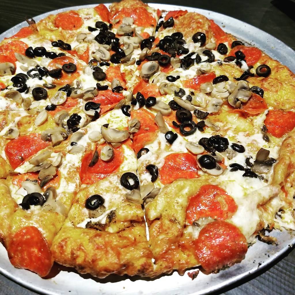 Me-n-Eds On Tap | restaurant | 1247 N. Wishon, Fresno, CA 93728, USA | 5594421247 OR +1 559-442-1247