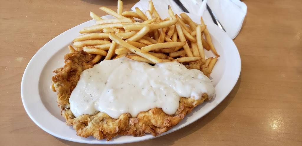 Applewood Restaurant | restaurant | 1515 S Main St, South Hutchinson, KS 67505, USA | 6202593155 OR +1 620-259-3155