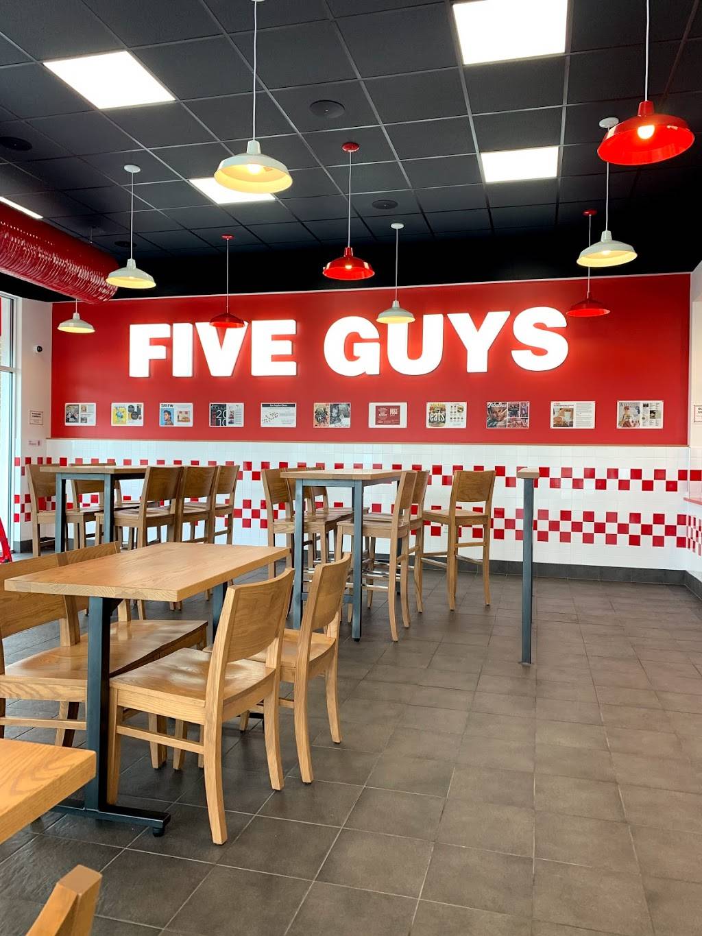 Five Guys | meal takeaway | 20 University Blvd, Harrisonburg, VA 22801, USA | 5402172952 OR +1 540-217-2952