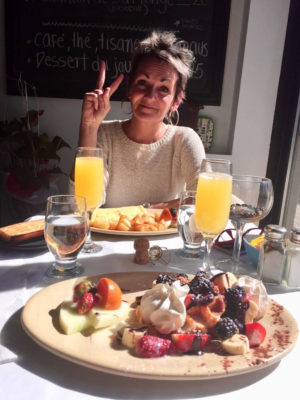 LAir Bête Steak House | restaurant | 68 Rue des Forges, Trois-Rivières, QC G9A 2G5, Canada | 8193701515 OR +1 819-370-1515