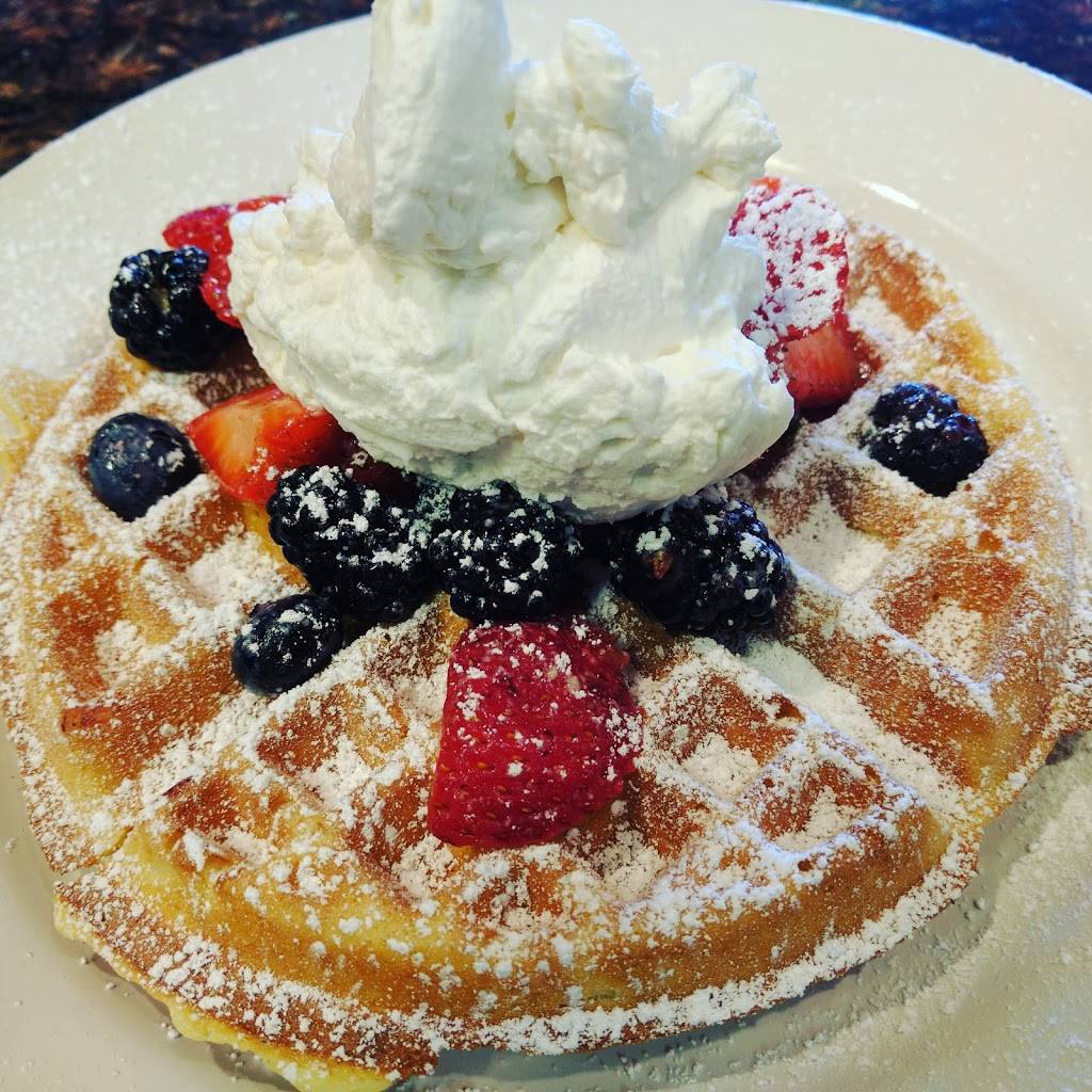 Two Trees Restaurant and Taps | restaurant | 7822 Telegraph Rd, Ventura, CA 93004, USA | 8056593365 OR +1 805-659-3365