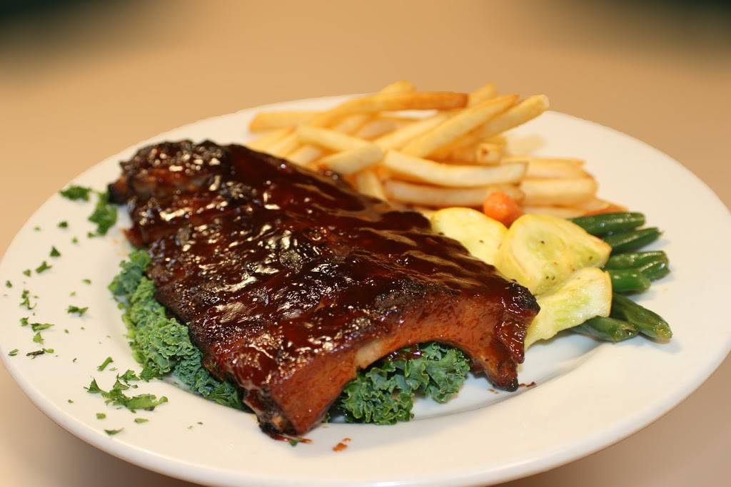 Smokies Grosse Ile On The Water Downriver MI | restaurant | 25555 W River Rd, Grosse Ile Township, MI 48138, USA | 7346726470 OR +1 734-672-6470