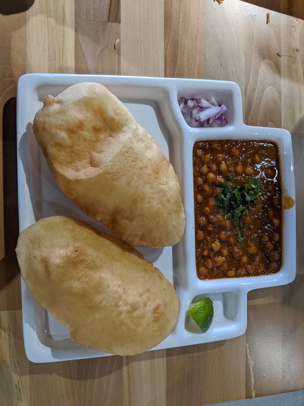 NeeHees Indian Vegetarian Street Food | meal takeaway | 1850 W Army Trail Rd, Hanover Park, IL 60133, USA | 6308552050 OR +1 630-855-2050