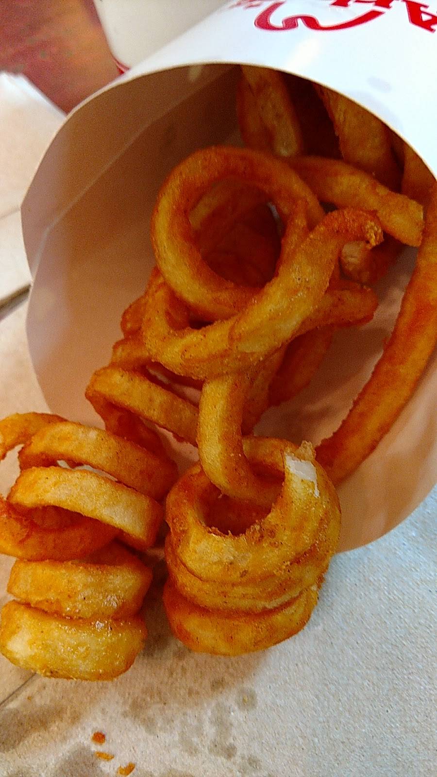 Arbys | restaurant | 2005 S Main St, Farmville, VA 23901, USA | 4343927509 OR +1 434-392-7509