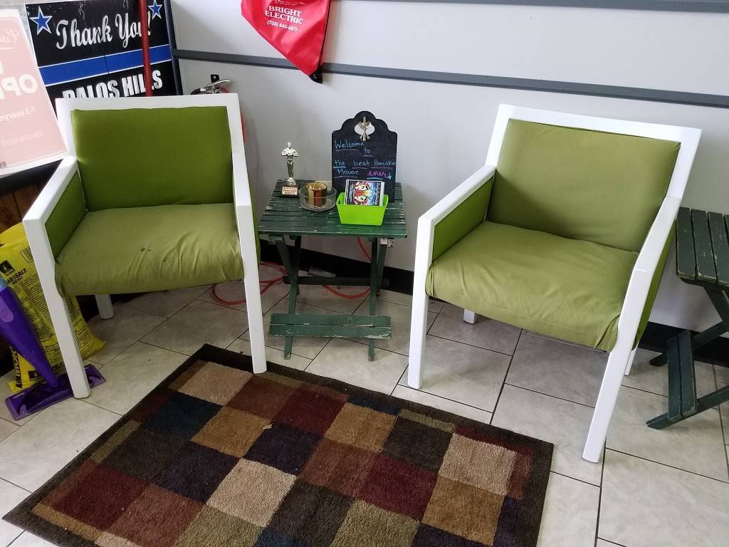 Palos Hills Pancake House | restaurant | 10719 S Roberts Rd, Palos Hills, IL 60465, USA | 7089749010 OR +1 708-974-9010