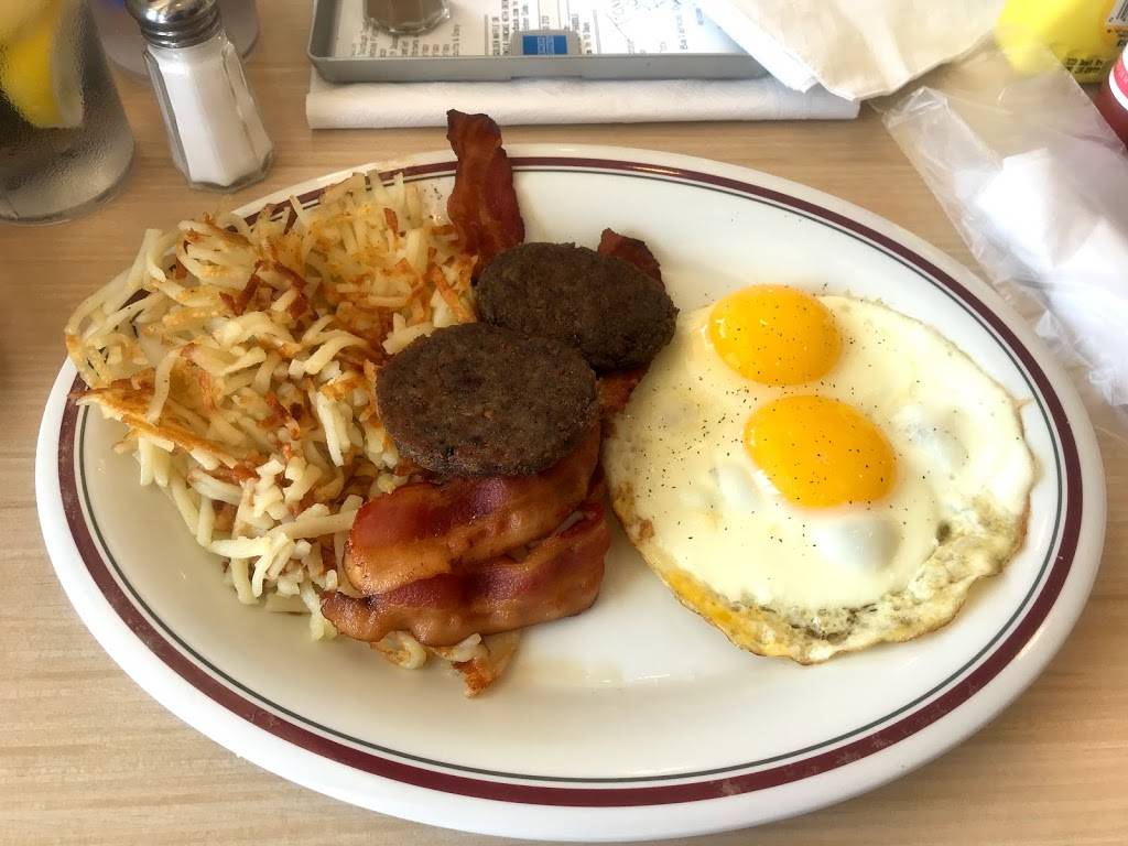 Huddle House | restaurant | 904 W Montgomery St, Willis, TX 77378, USA | 9366661665 OR +1 936-666-1665