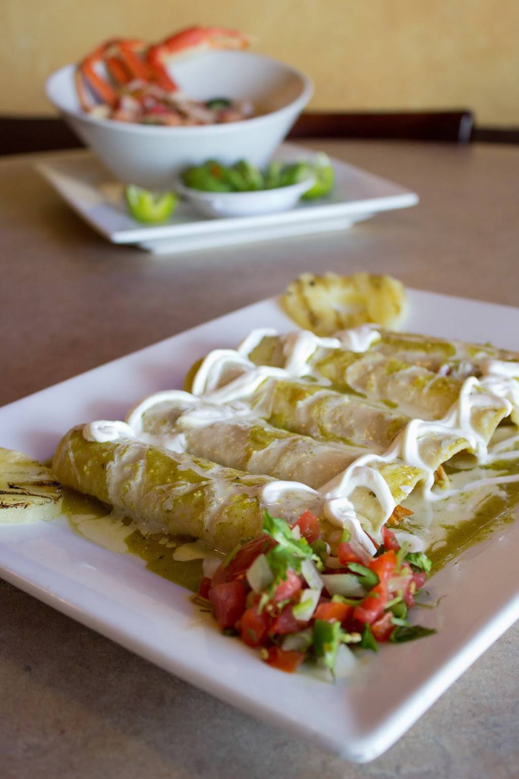 La Hacienda Mexican Restaurant | restaurant | 1205 N Main St, Summerville, SC 29483, USA | 8438730747 OR +1 843-873-0747