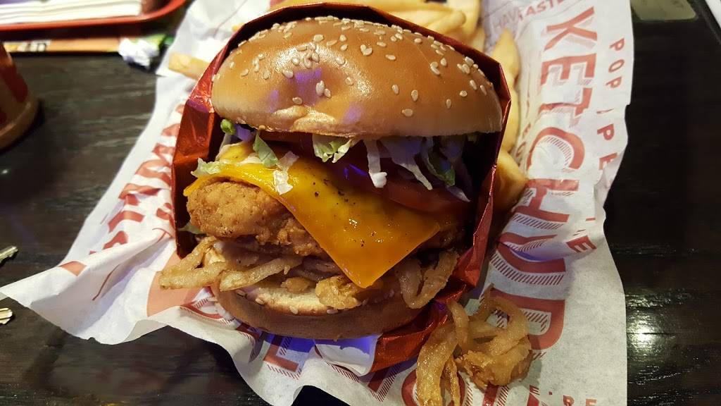 Red Robin Gourmet Burgers and Brews | restaurant | 101 W Main St, Newark, DE 19702, USA | 3024559000 OR +1 302-455-9000