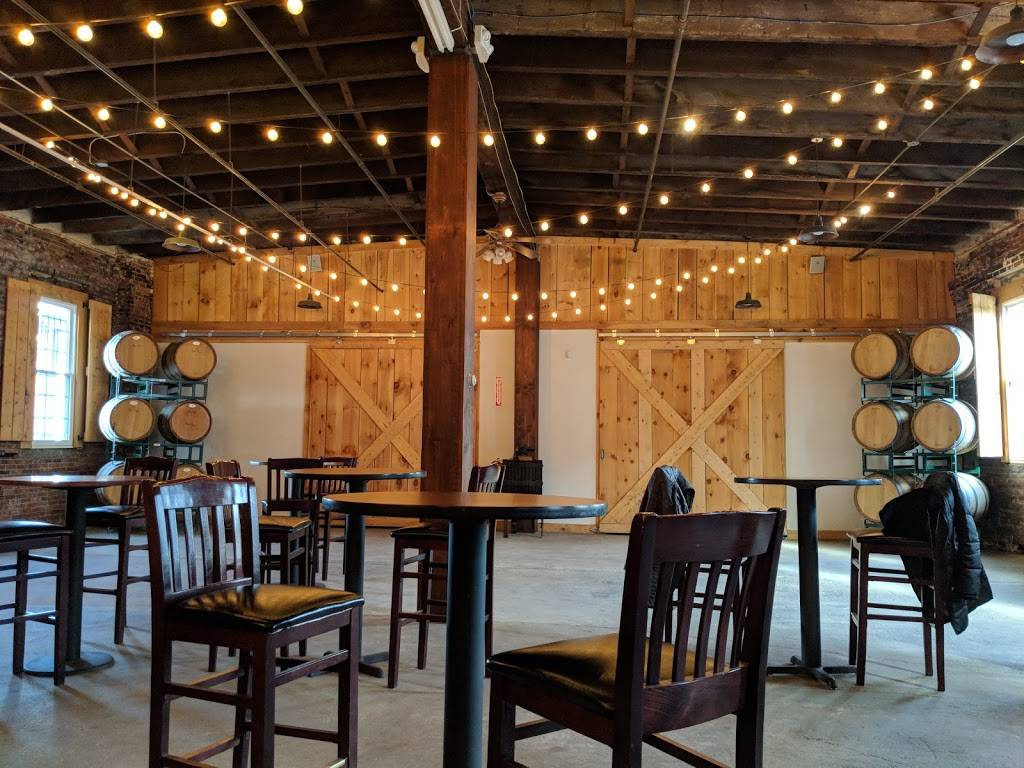 Boston Winery | restaurant | 26 Ericsson St, Boston, MA 02122, USA | 6172659463 OR +1 617-265-9463