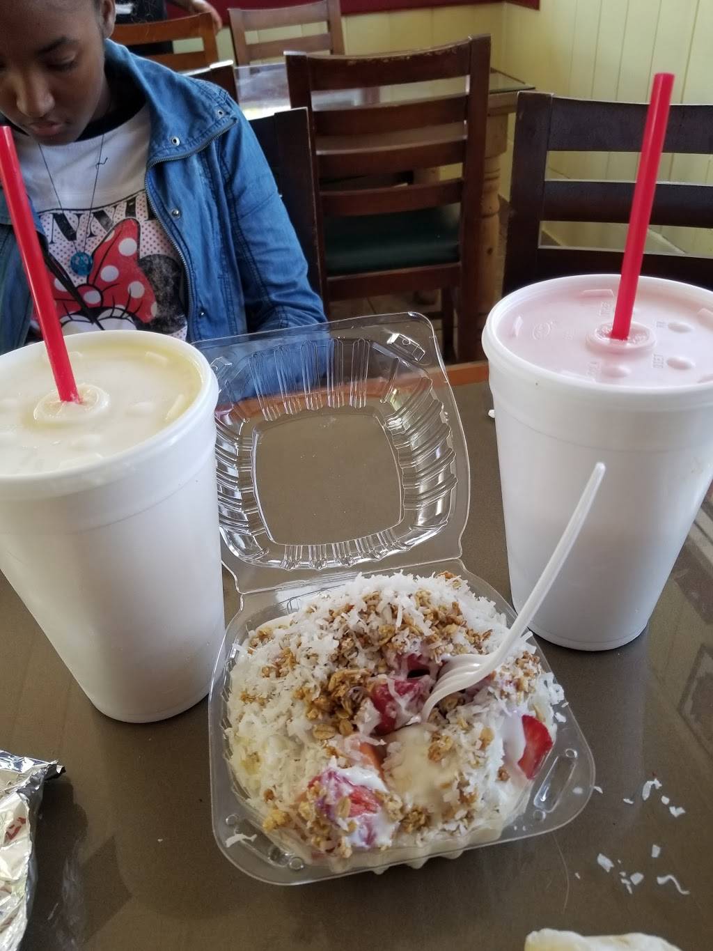 Bionicos Y Raspados Puebla | restaurant | 15383 7th St, Victorville, CA 92395, USA | 7606289503 OR +1 760-628-9503