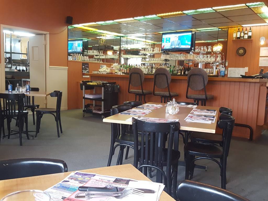 Restaurant-Bar La Villa Du Bifteck Enr | restaurant | 58 Rue Principale, Chénéville, QC J0V 1E0, Canada | 8194283240 OR +1 819-428-3240