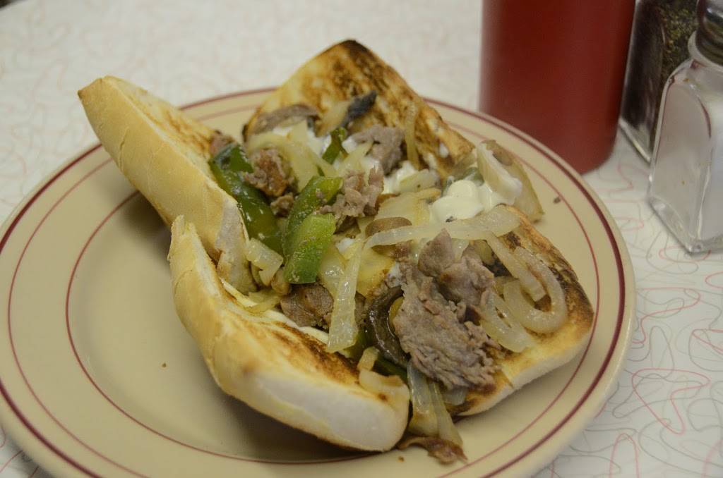 Hot-Dogs Plus | restaurant | 2303 S 11th St, Niles, MI 49120, USA | 2696842633 OR +1 269-684-2633