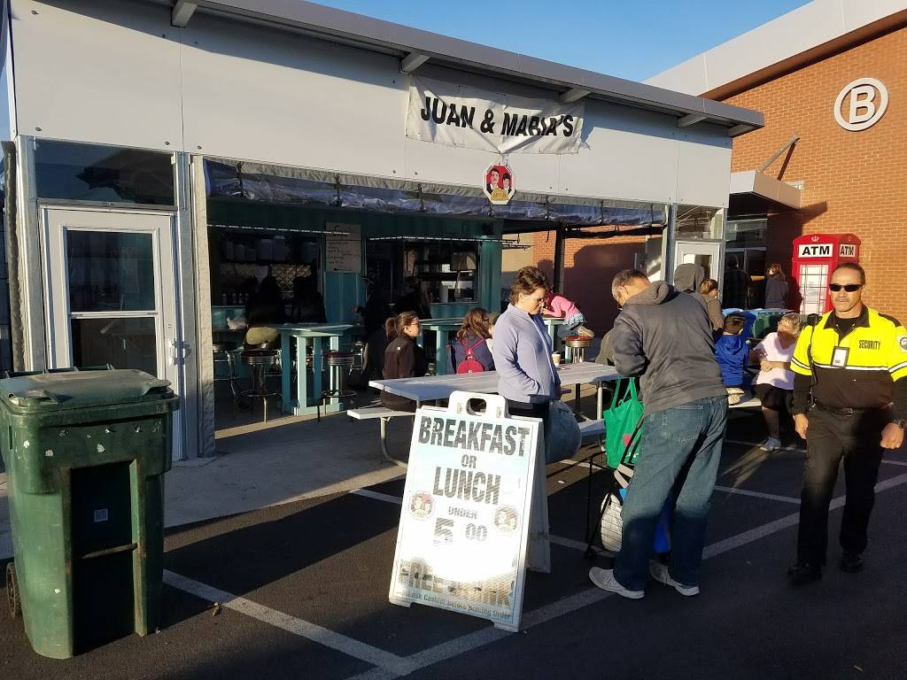 Juan & Marias Empanada Stop | restaurant | 280 Union St N #6014, Rochester, NY 14609, USA | 5853256650 OR +1 585-325-6650