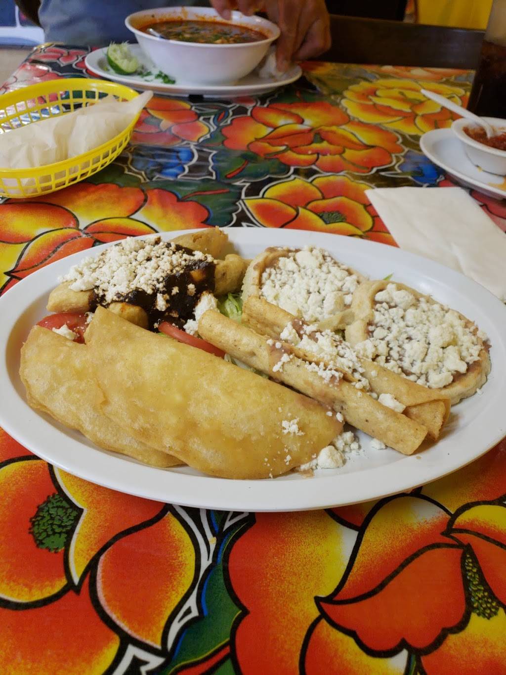 Oaxaca Mexican Restaurant, Inc. | restaurant | 131 E Yosemite Ave, Madera, CA 93638, USA | 5594067271 OR +1 559-406-7271