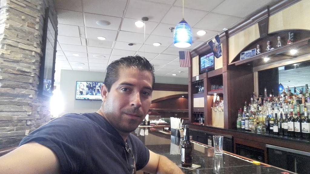 Russwood Park Sports Bar & Grill | restaurant | 160 Union Ave, Memphis, TN 38103, USA | 9015255491 OR +1 901-525-5491