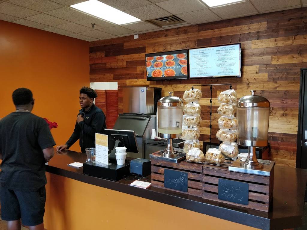 The Candied Yam | restaurant | 2305 44th St SE, Grand Rapids, MI 49508, USA | 6165513509 OR +1 616-551-3509