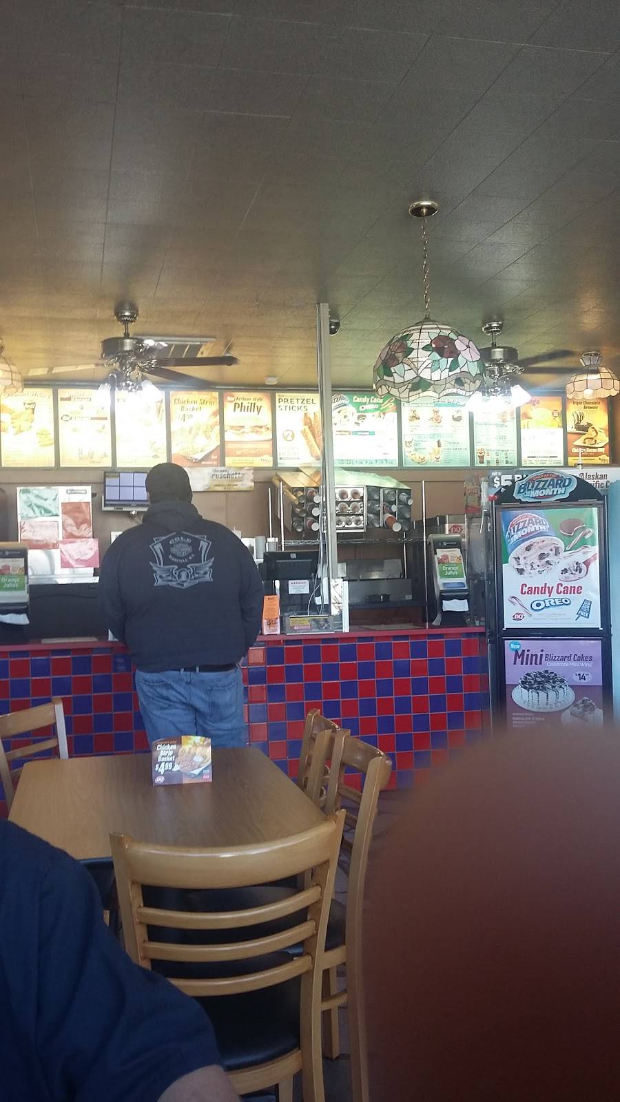 Dairy Queen | restaurant | 510 Spring St, Bluefield, VA 24605, USA | 2763261471 OR +1 276-326-1471