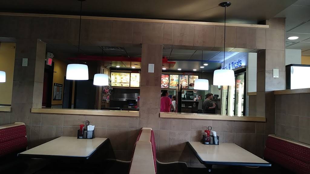 DQ Grill & Chill Restaurant | restaurant | 3076 S Clark St, Mexico, MO 65265, USA | 5735810903 OR +1 573-581-0903