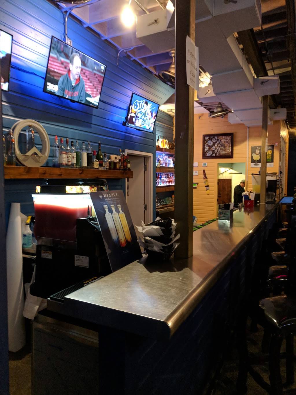 Blue Agave Restaurant and Lounge | restaurant | 117 S Butler St, Madison, WI 53703, USA | 6084677733 OR +1 608-467-7733